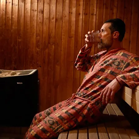 Manon Les Guldsmeden فندق 5*