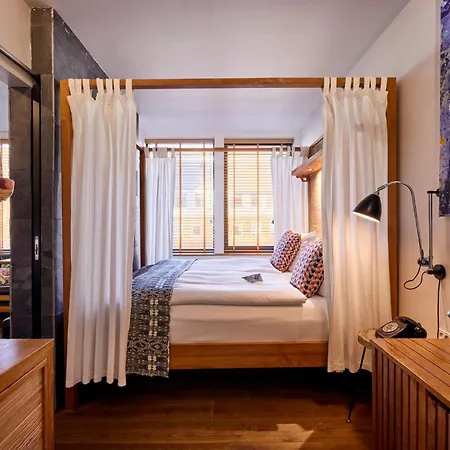 Manon Les Guldsmeden Hotel