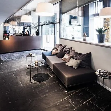 Manon Les Guldsmeden