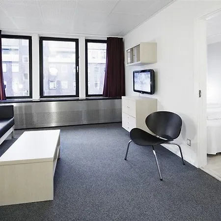 Manon Les Guldsmeden