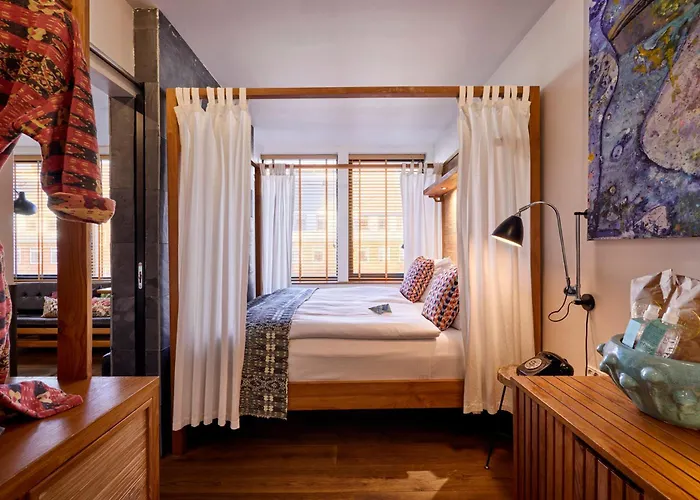 Manon Les Guldsmeden Hotel